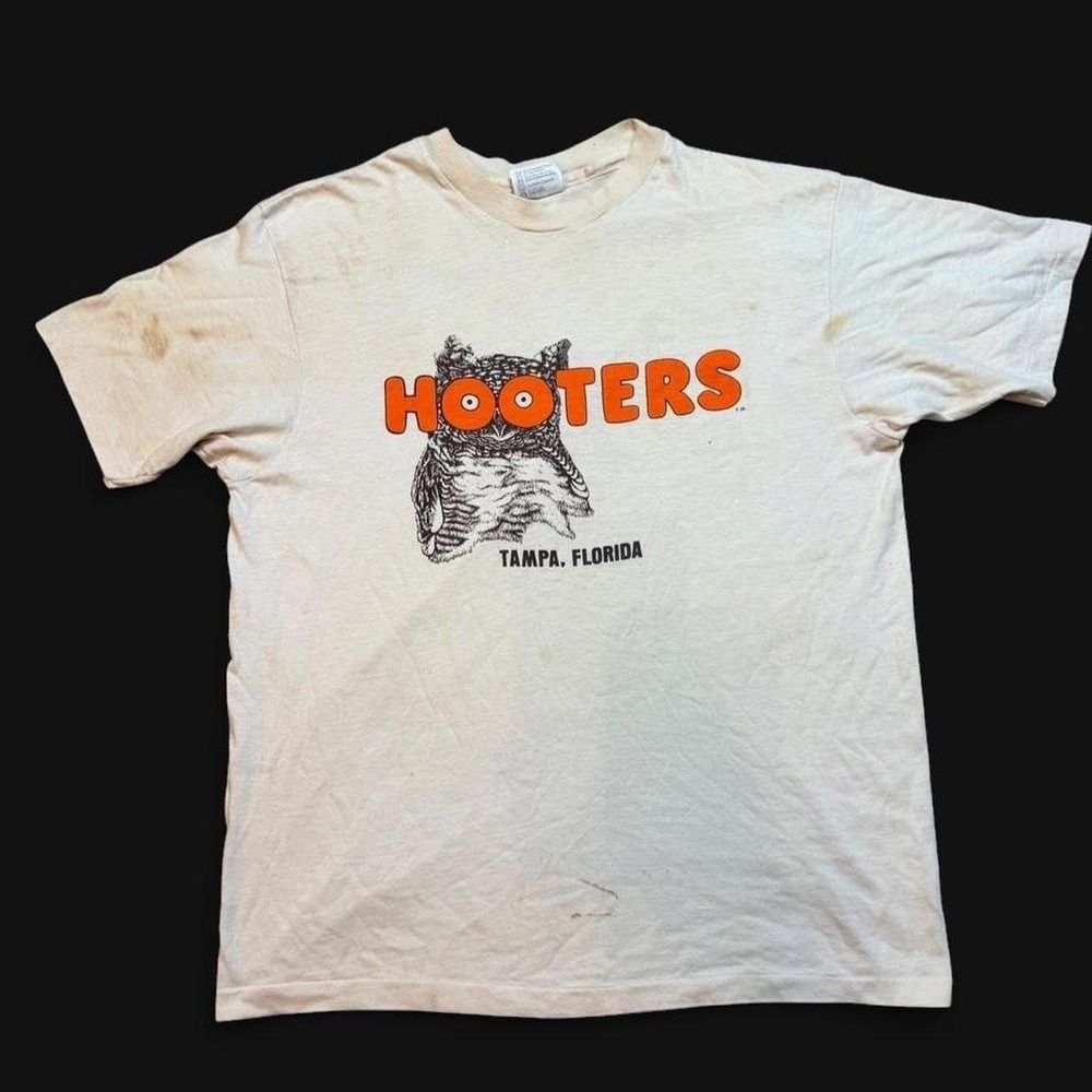 Vintage 80s Hooters more than a mouthful distressed tshirt fits large READ